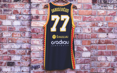 Skelbiamas specialaus dizaino aprangų aukcionas